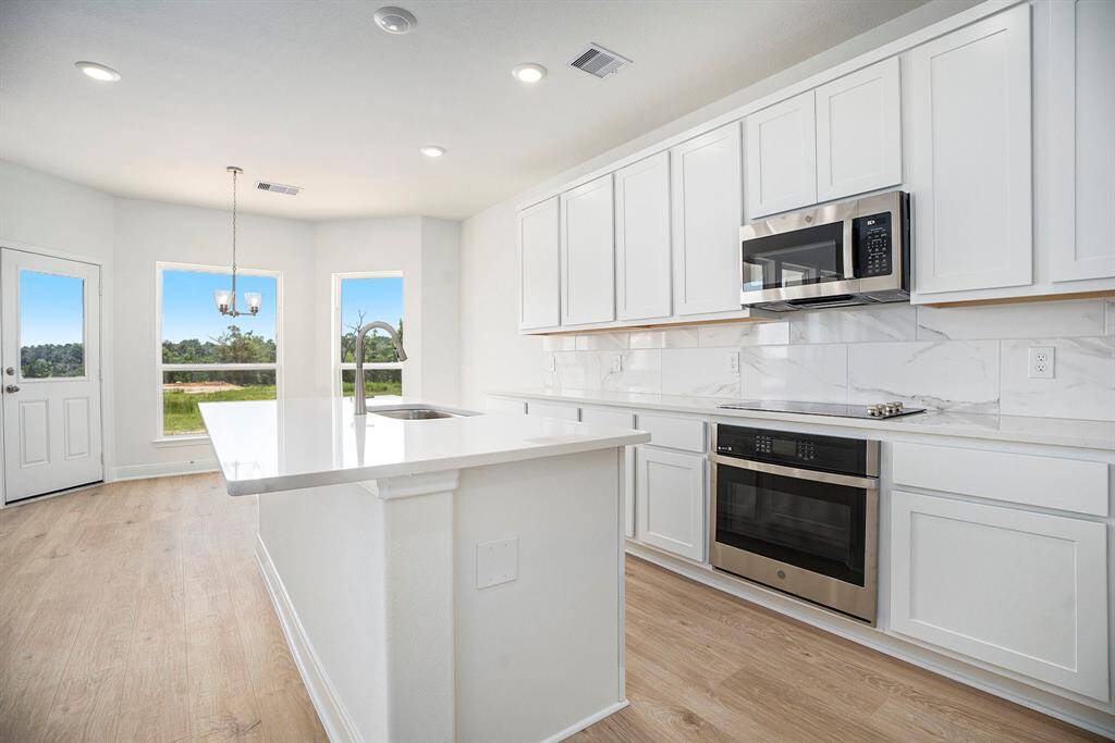 Gorgeous Brand New 2 Story. Pictures are a representation of the Walker Floor Plan.  Colors and Selections may vary.  Home will be ready first quarter 2025! Call today for a tour!