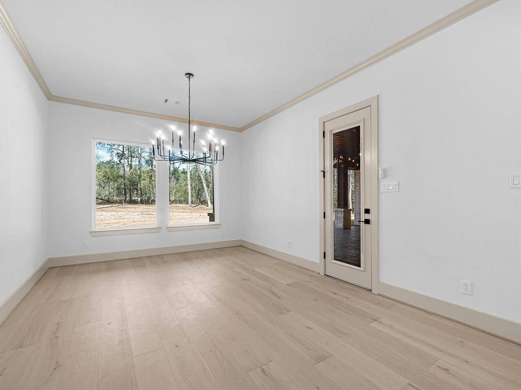 Large Breakfast Room