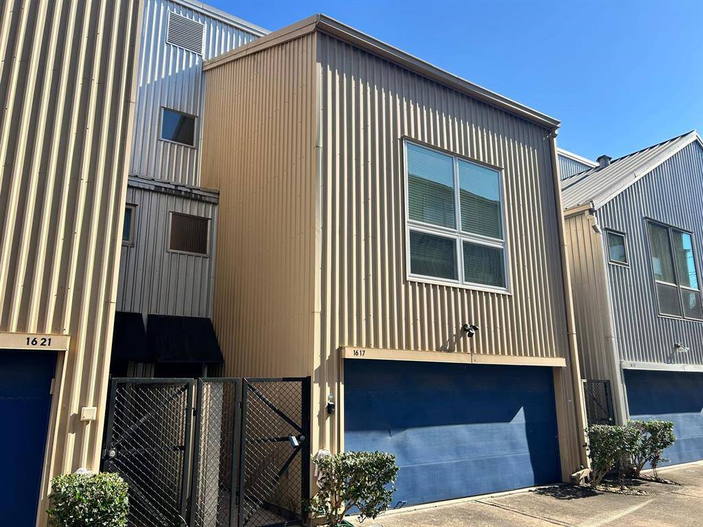 Stunning contemporary loft style townhome in awesome location in the downtown area.