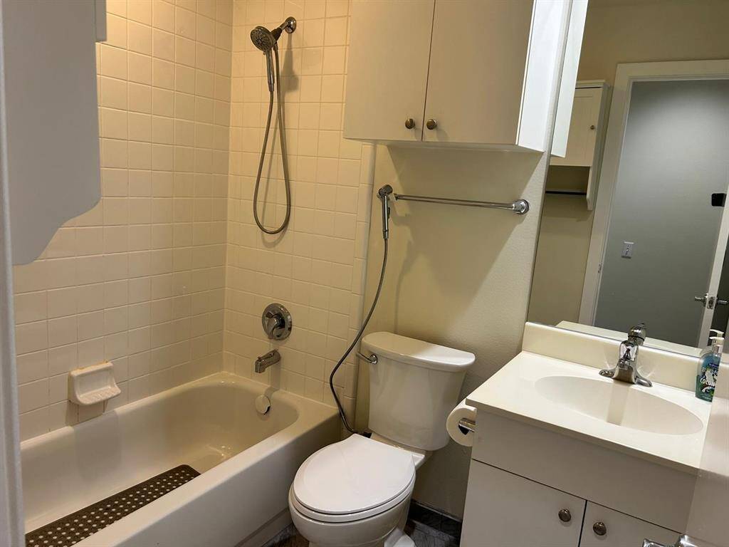 First floor completely redone bathroom.