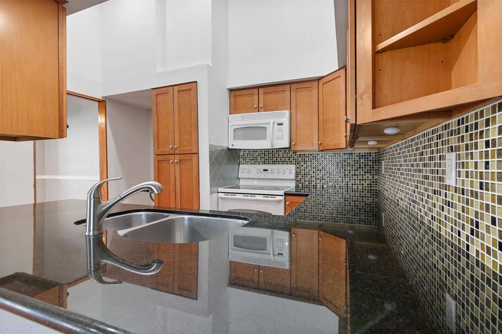 Easy flowing kitchen