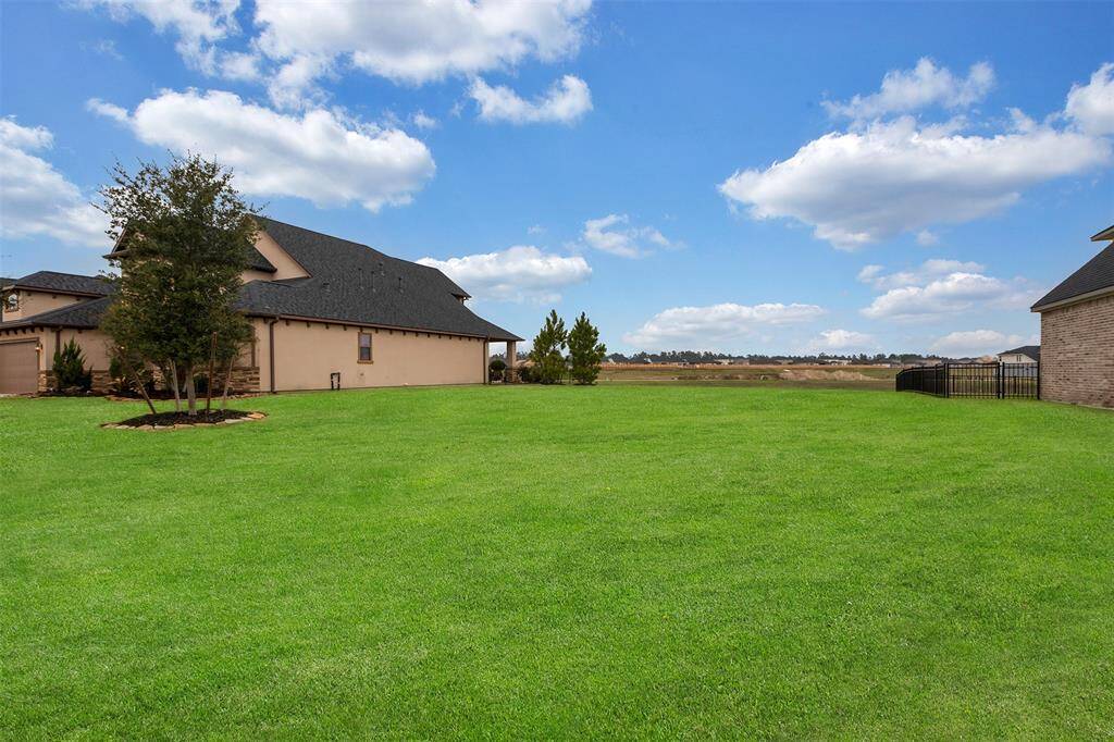 Great lot on the water.
