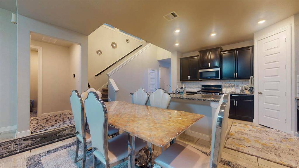 Breakfast/ Kitchen area.