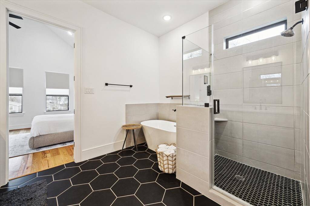 Another view of the master bathroom