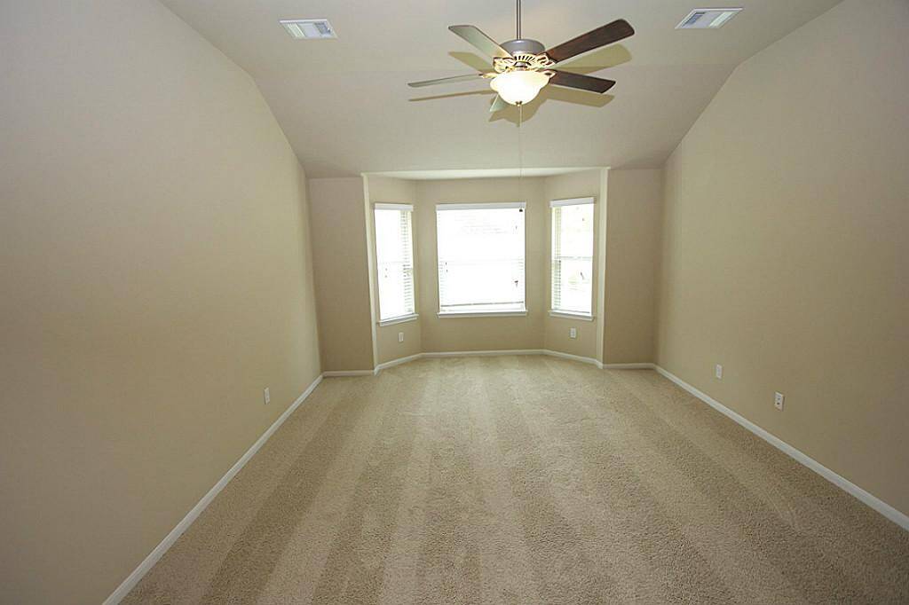 the carpet has been replaced !
