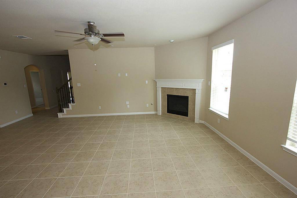 Open floorplan, light and bright