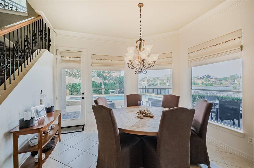 The Breakfast Room is so light and bright with amazing views of the lake and evening sunsets.  You'll want to eat every meal here ...not just breakfast!