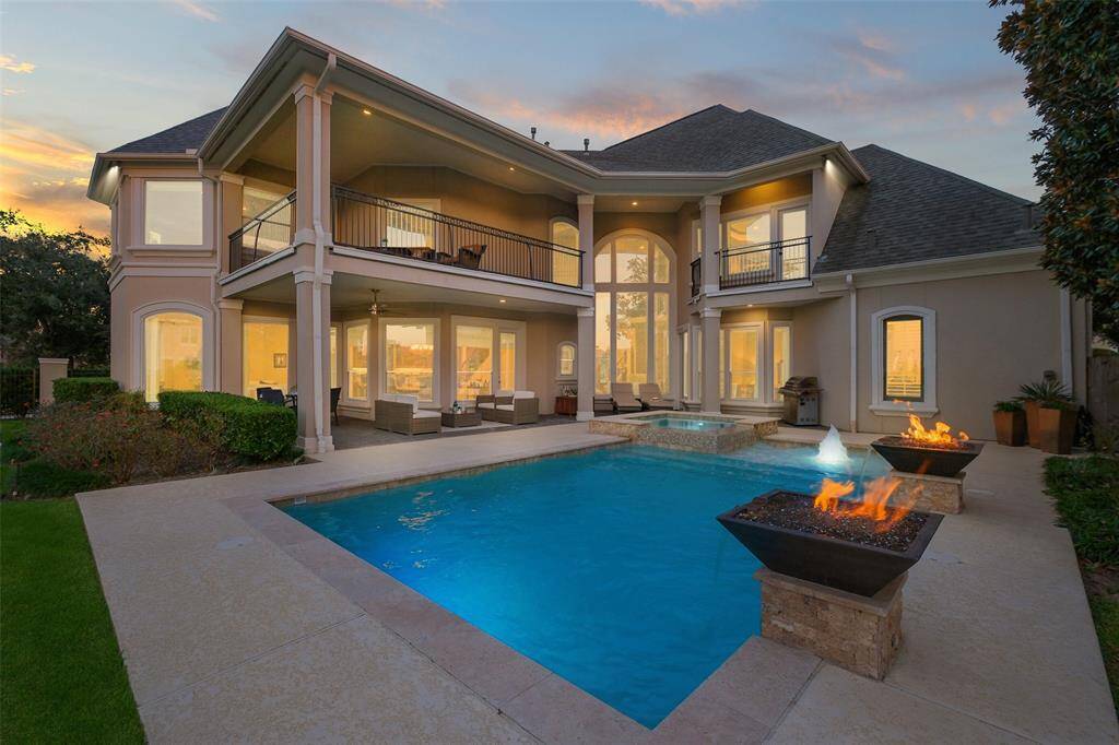 This stunning resort style pool & spa are just over 4 years young.