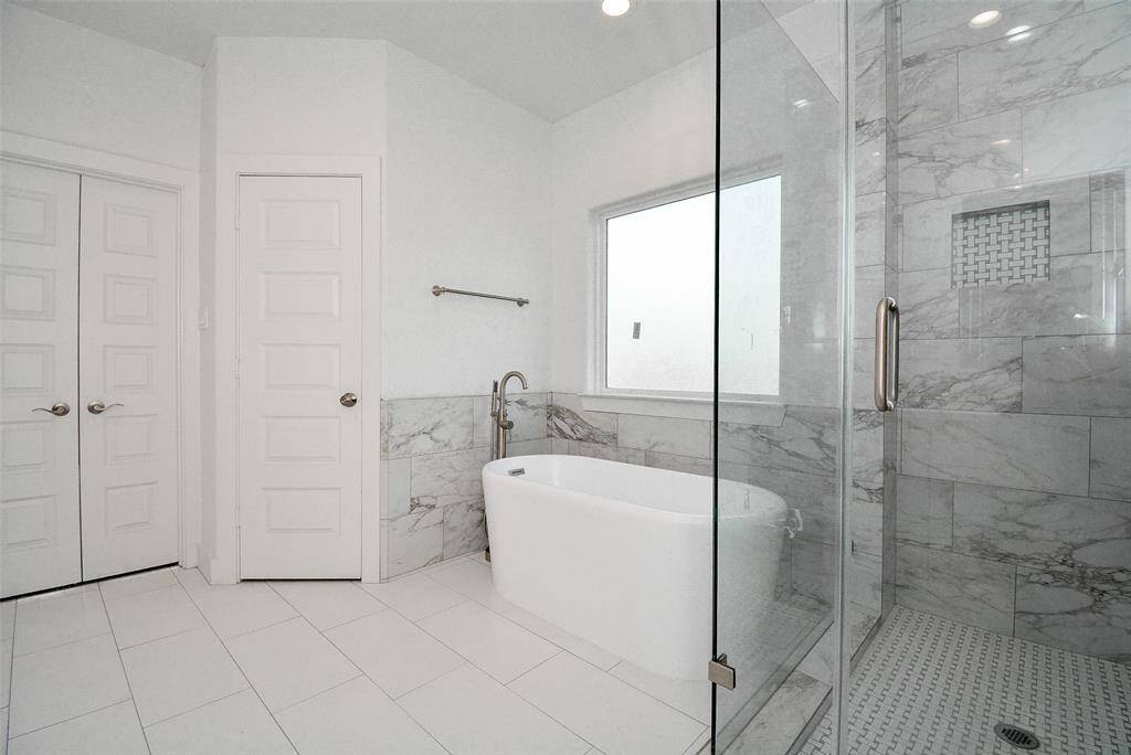 Pictures are used by builder for marketing. Builder has used similar finishes with a few upgrades.