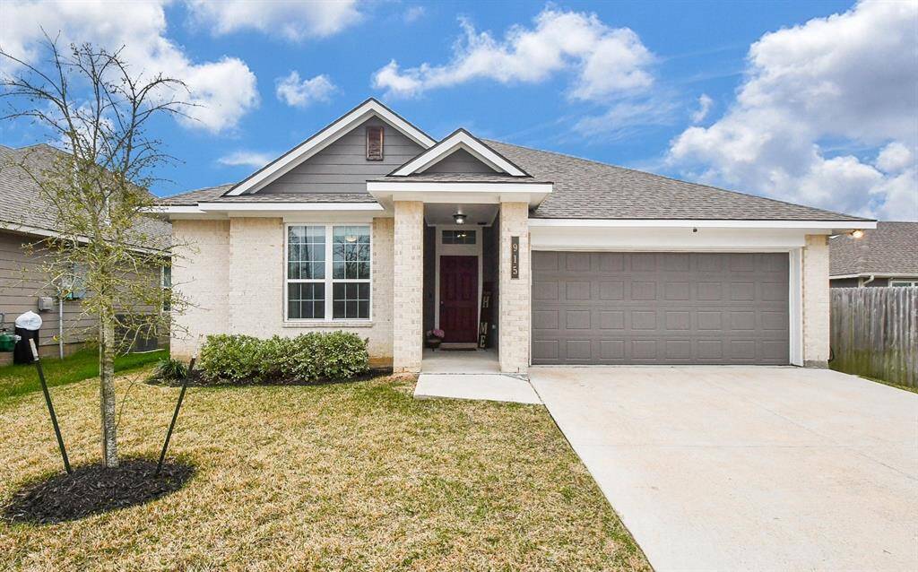 Spacious backyard featuring a well-maintained lawn, a large mature tree umbrella providing shade to your backyard.