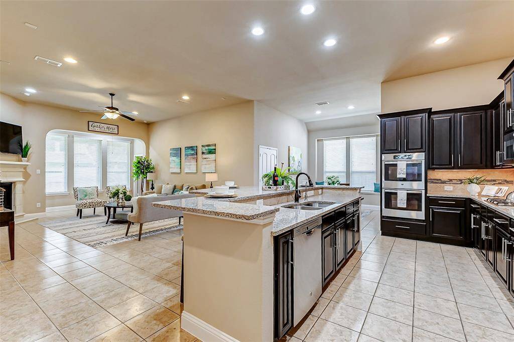 Wow! this open floor plan is inviting and functional