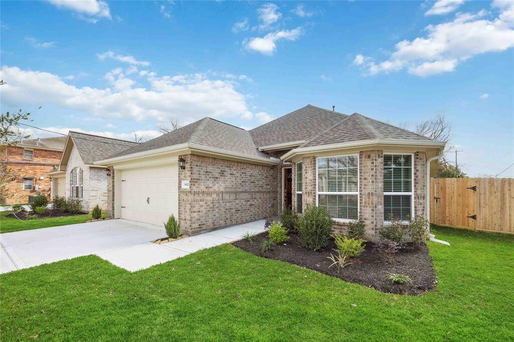 Interior & Exterior Color May vary per unit