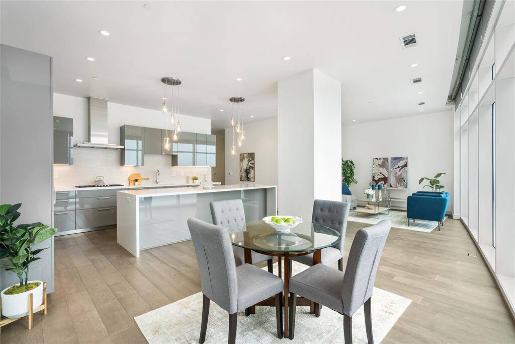 This unit has an amazingly open concept floor plan, perfect for entertaining or enjoying a cozy evening.