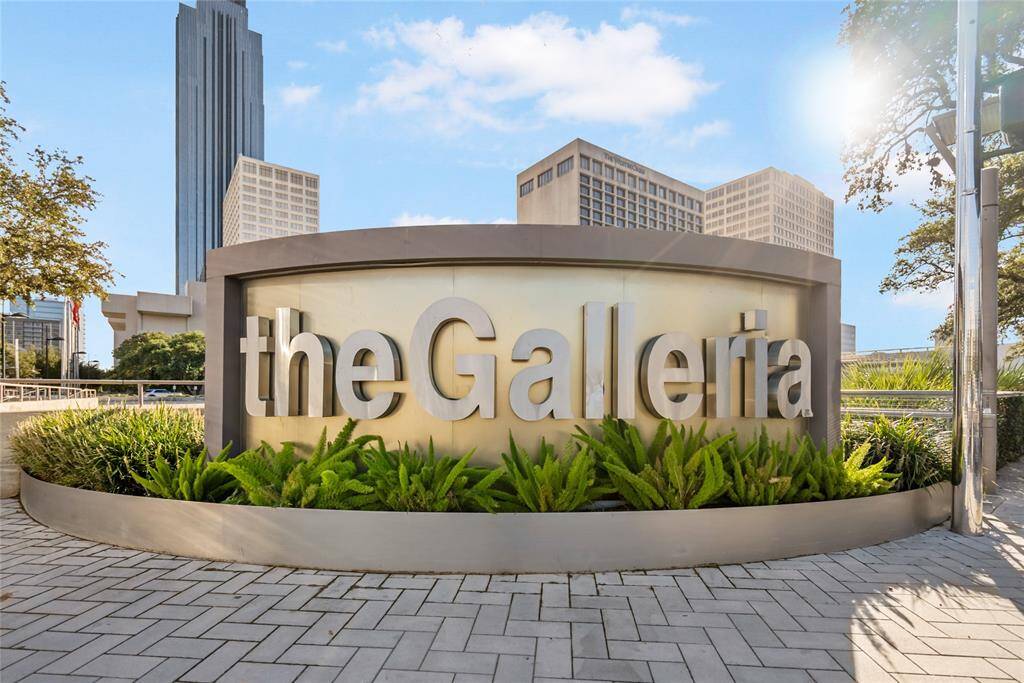 Easy access to the Galleria!