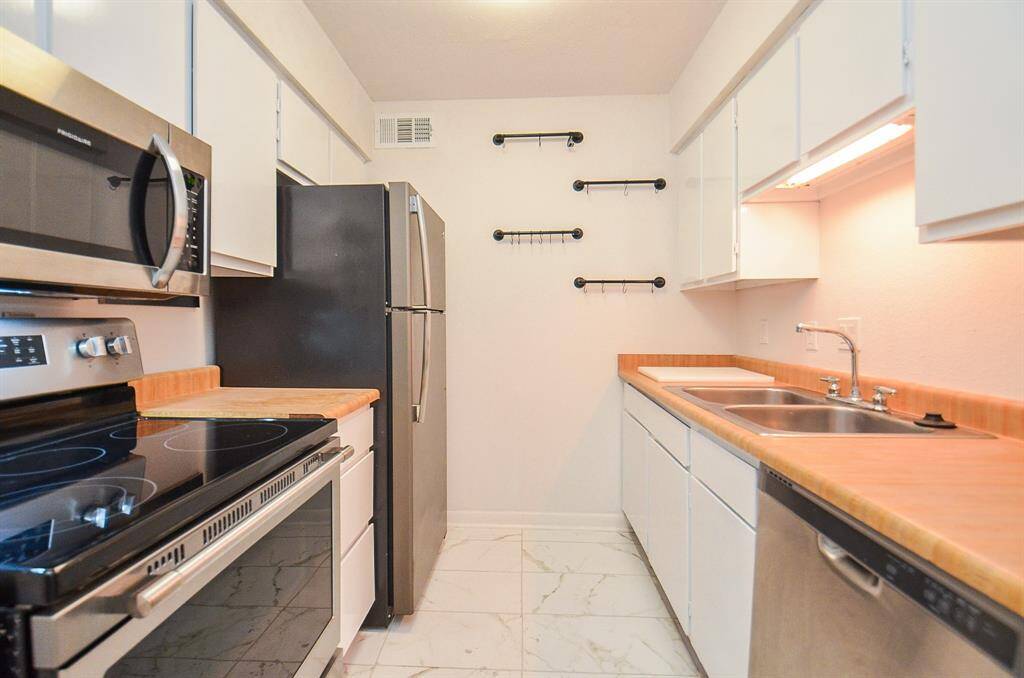 Stainless Appliances