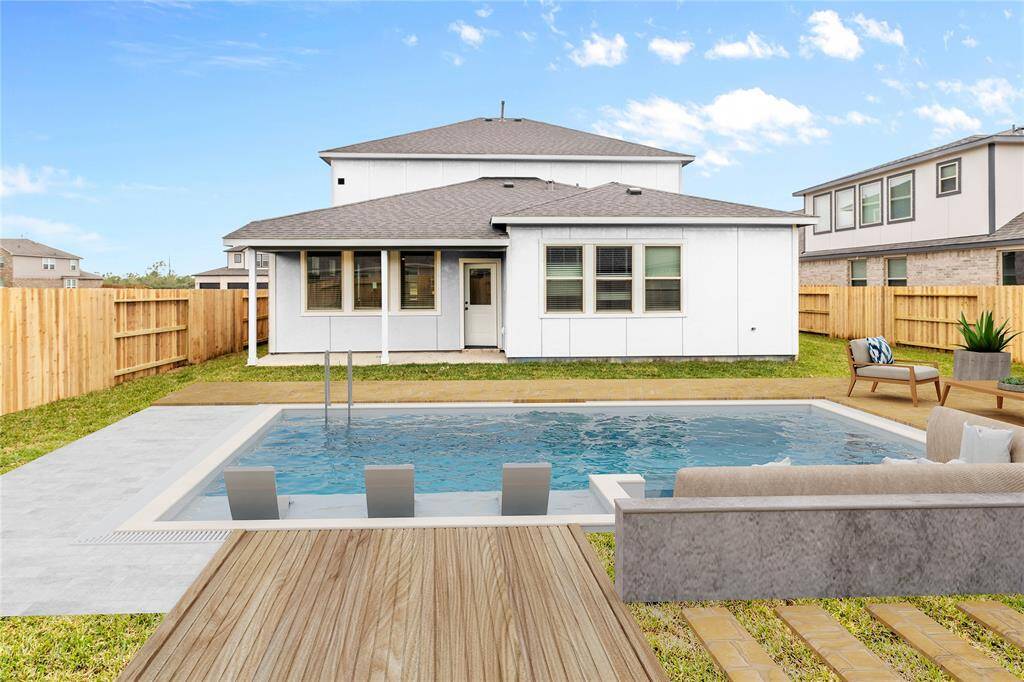 Virtual Staged Pool this lot is massive sitting on a lake lot.