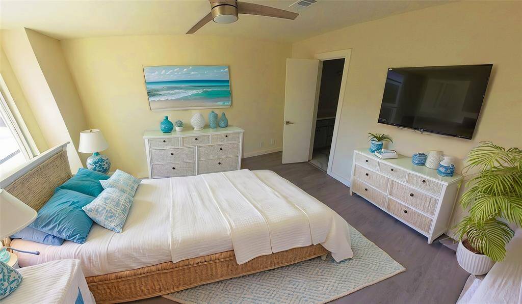 Primary bedroom