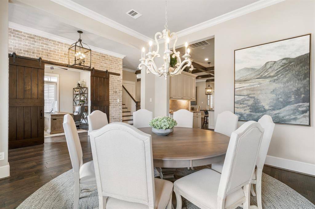 An easy, open floor plan is ideal for entertaining.