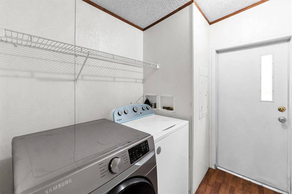 Laundry room (**washer not included)