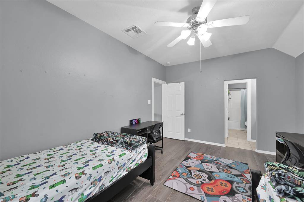 All bedrooms are quite spacious with extra spacious closets