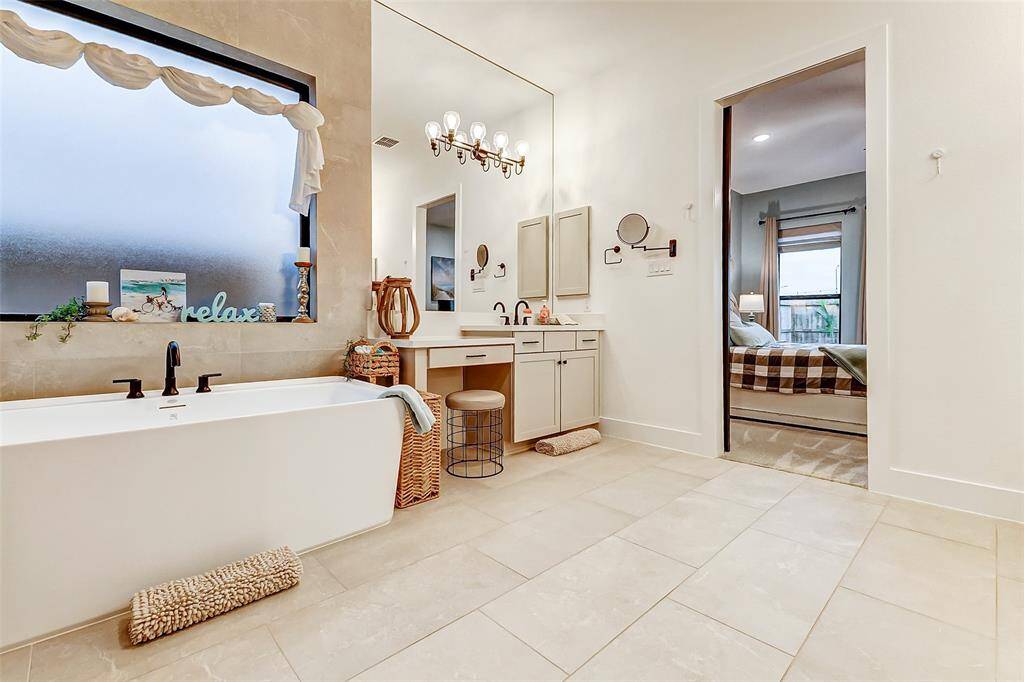This deep soaking tub offers a truly relaxing soak after a long day!