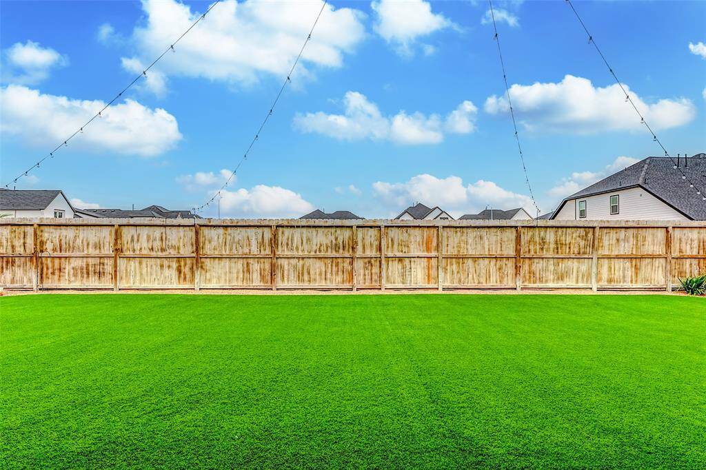 Steps from Viola Gilmore Randle Elementary – Top-rated school within walking distance.Near the Community Recreation Center – Easy access to the fitness center, pool, and walking trails.Resort-Style Amenities – Enjoy tennis courts, splash pads, playgrounds, and stocked fishing ponds.Easy Access to Major Highways – Quick commutes to Katy, Houston, and beyond via Texas Heritage Parkway & I-10.