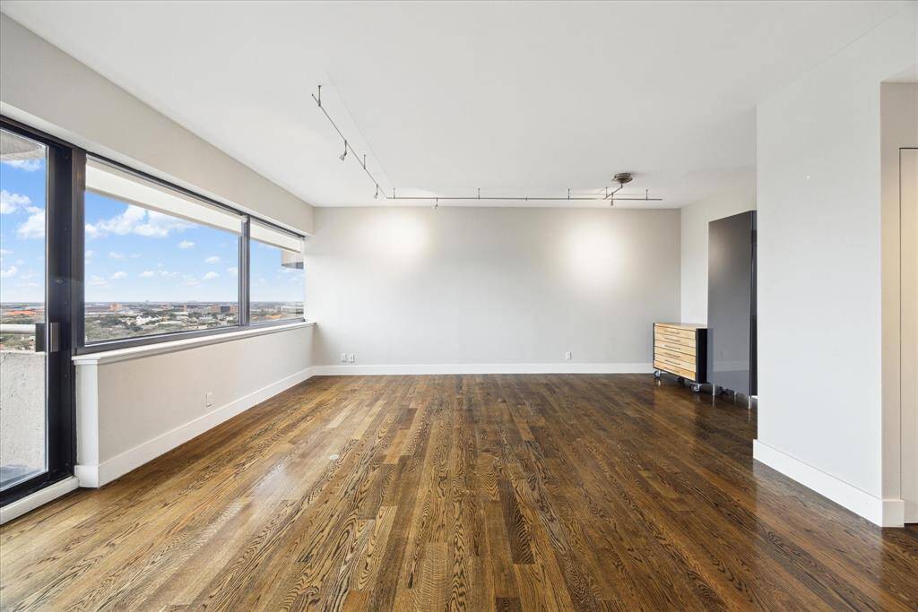 Spacious Living & Dining Area