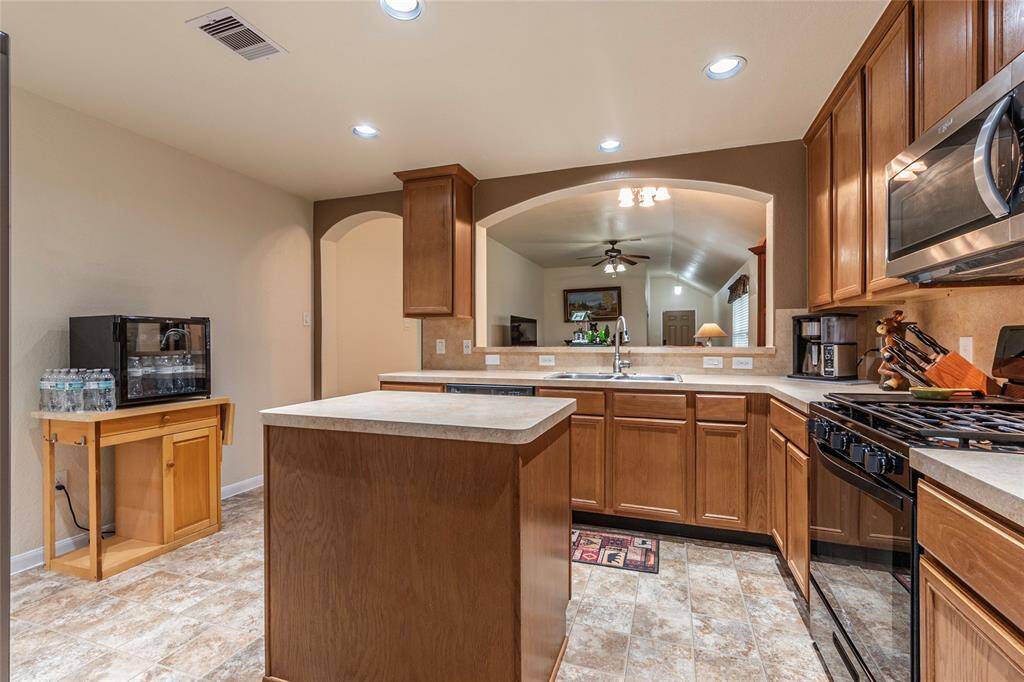 Kitchen island for meal prep.