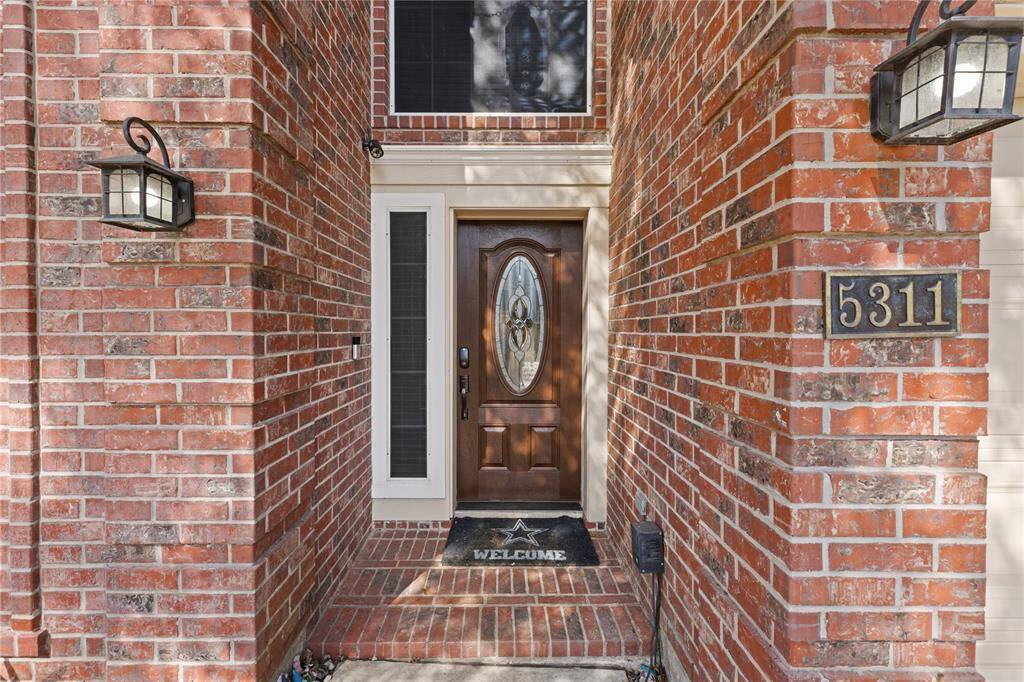 The entrance both inside and outside are inviting.