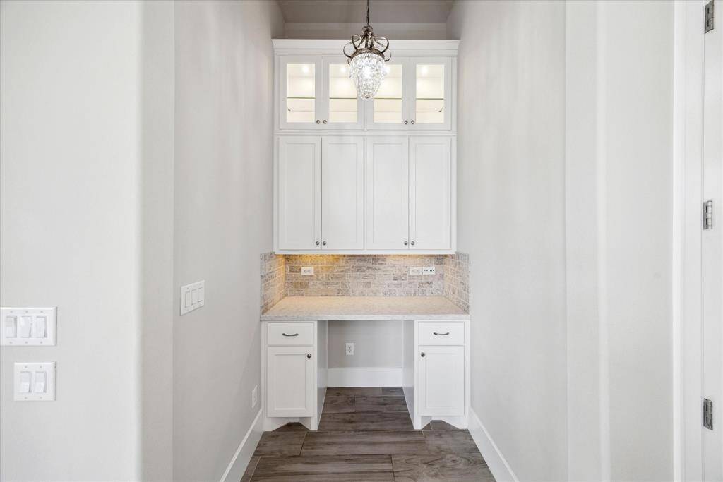 Perfectly located "command center" nook right off the kitchen.