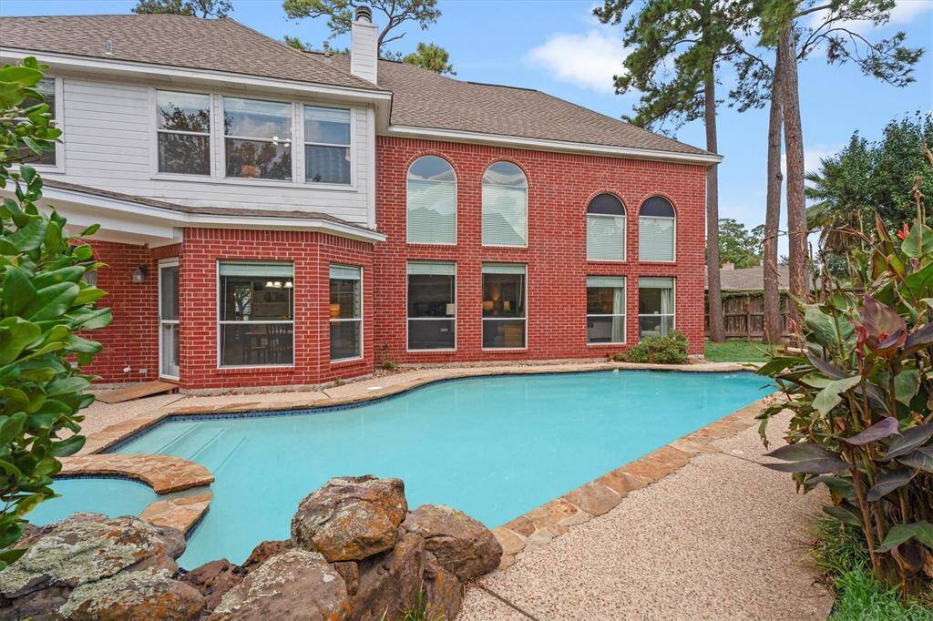 Enjoy your private oasis with a sparkling pool and relaxing hot tub—perfect for entertaining!