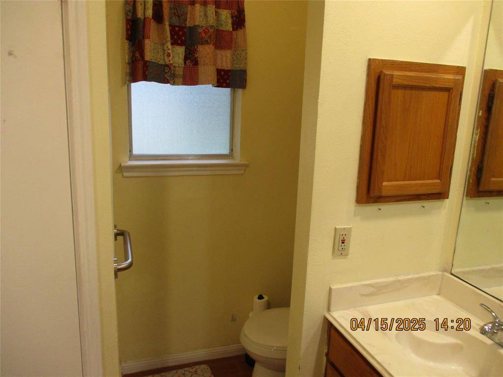 Full Bath Up