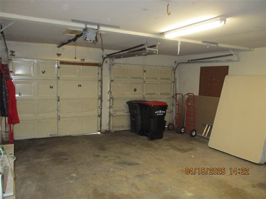 Tow Car Garage
