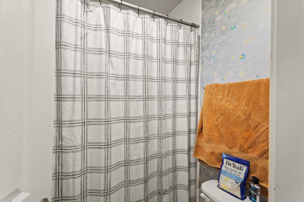 Bathtub area in connecting bathroom