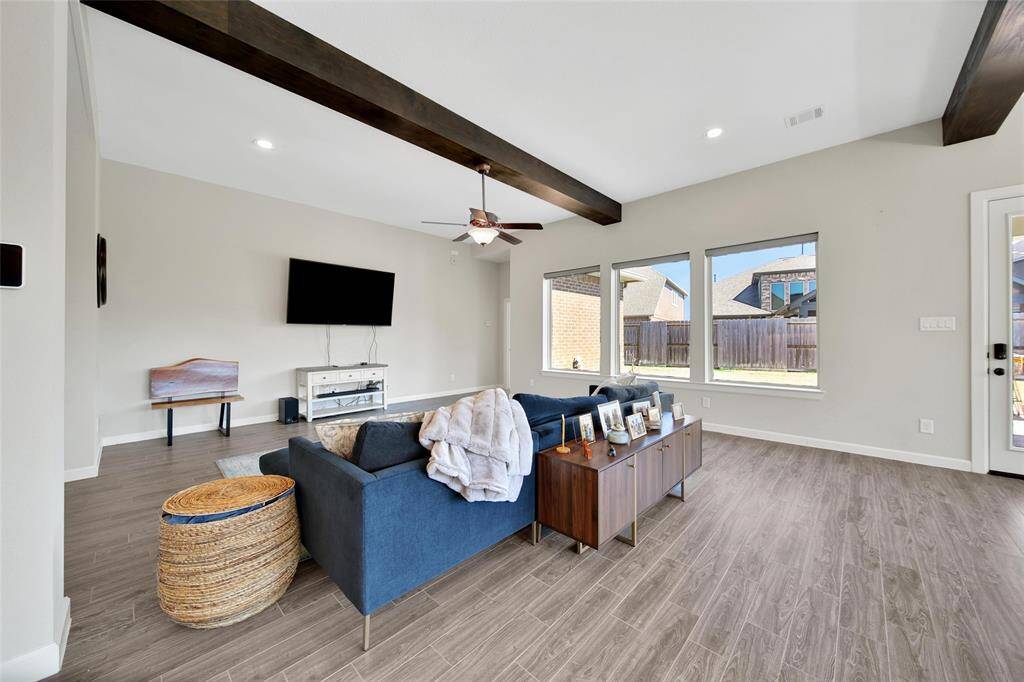 View of living room :2.