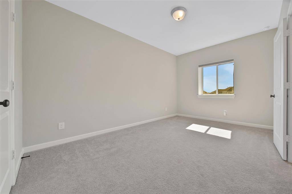View of secondary bedroom #2 :2.