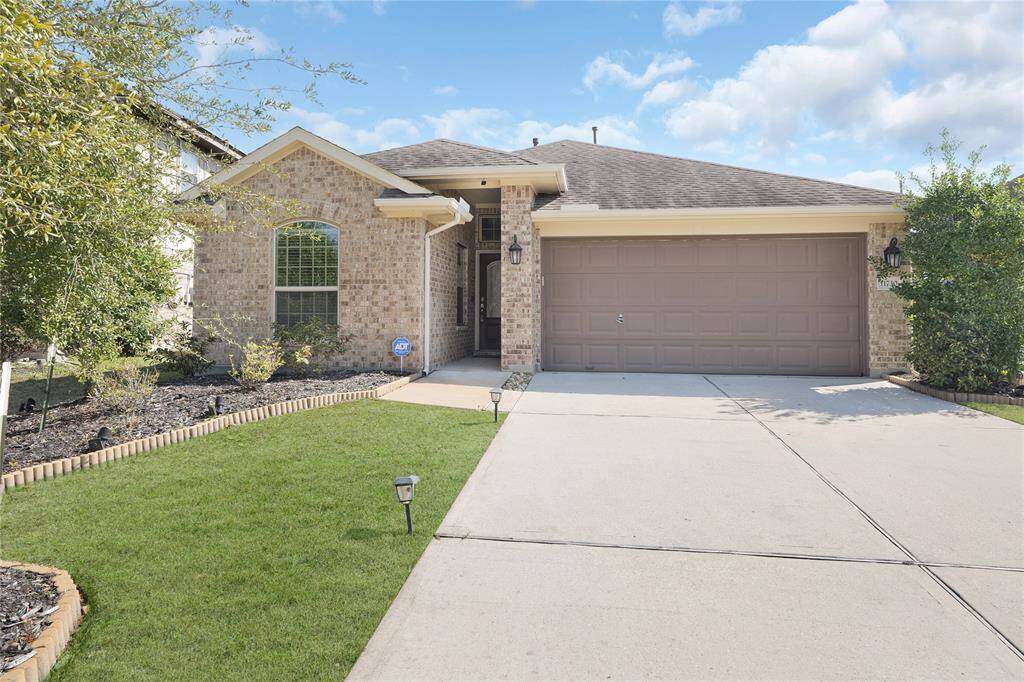 Welcome Home to 11730 East Streamertail Circle!!
