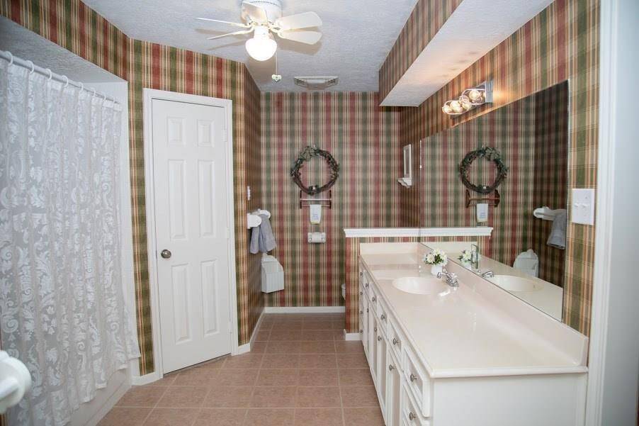 Masted bath suite!