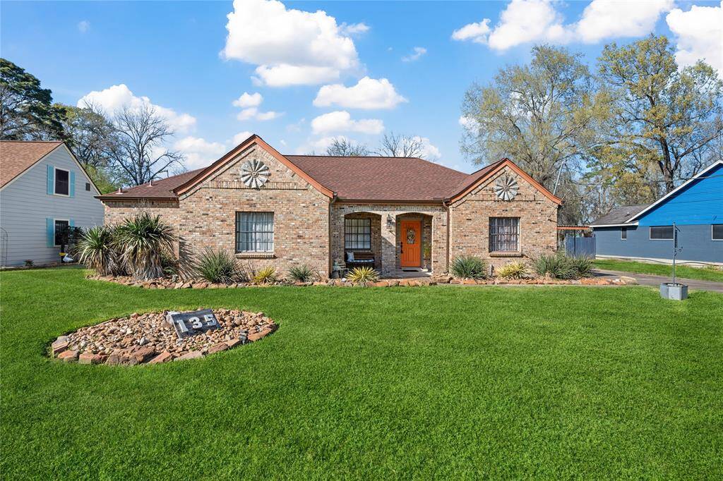 You won't find many homes like this one! 3/2/2 in the main home, 1/1 in the guest home, Lake Views in the front and back as well as an extra deep pool!