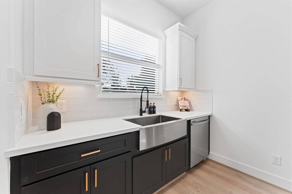 Photos are from a previous NJA Homes development. Floor plan, finishes & specifications may vary.