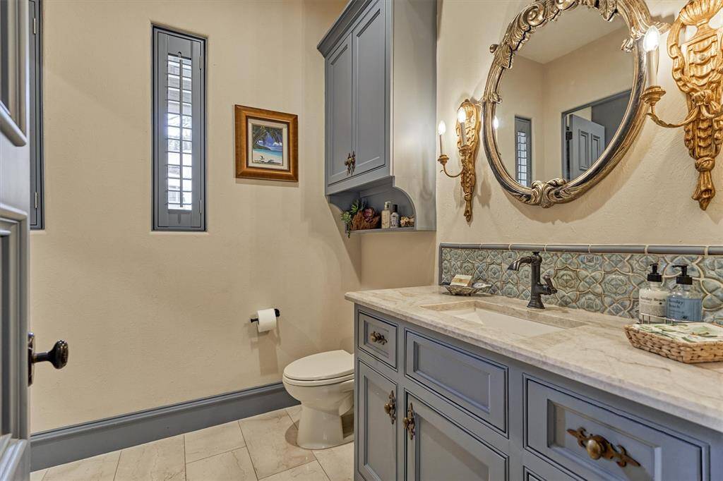 Casita bath has walk in shower.