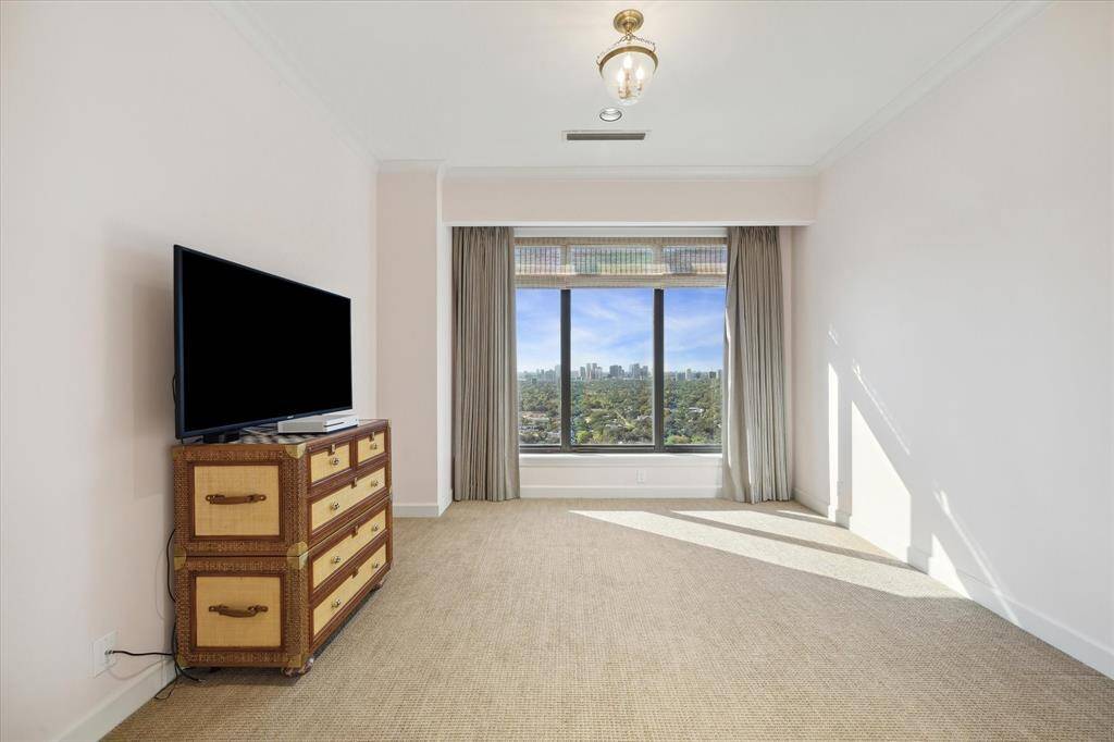 Two large secondary suites with luxurious carpeting, stunning views, roomy closets and en suite baths provide comfortable accommodations for friends and family.