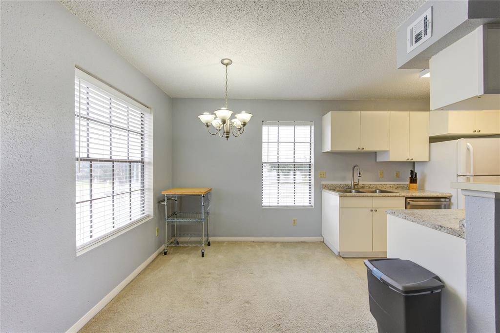 Dinning/Kitchen combo