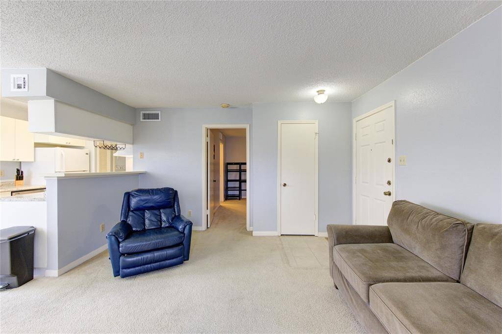 Kitchen/ living room combo