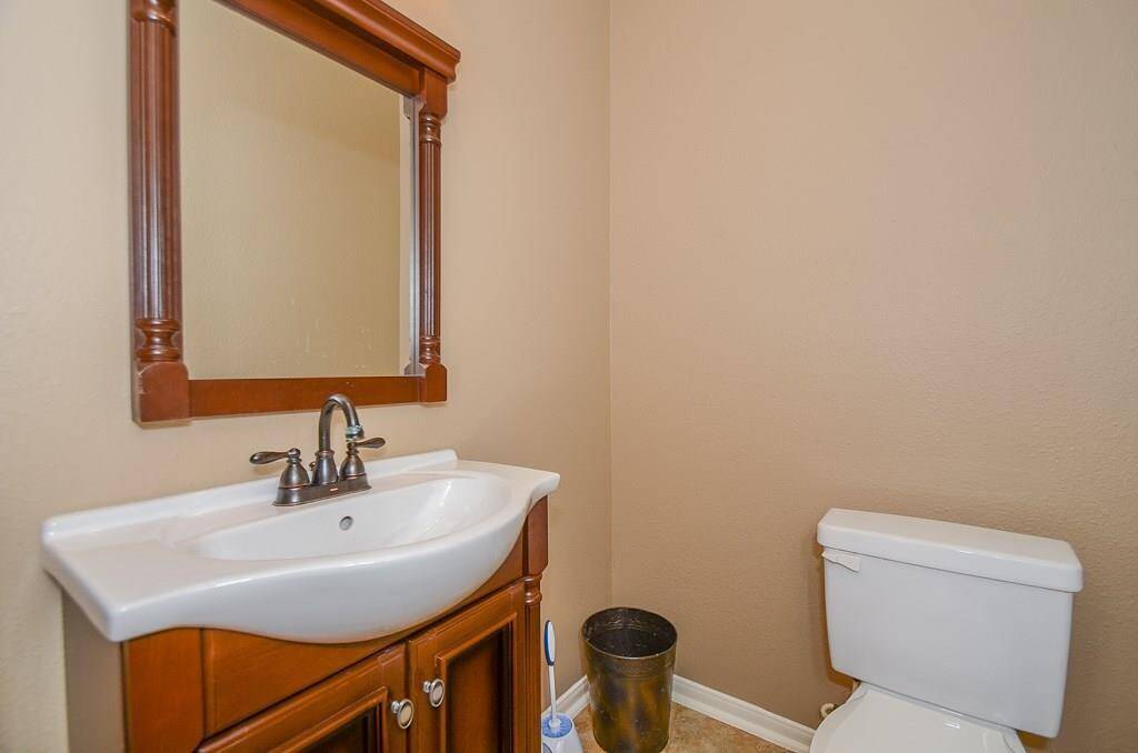 1/2 Bathroom downstairs