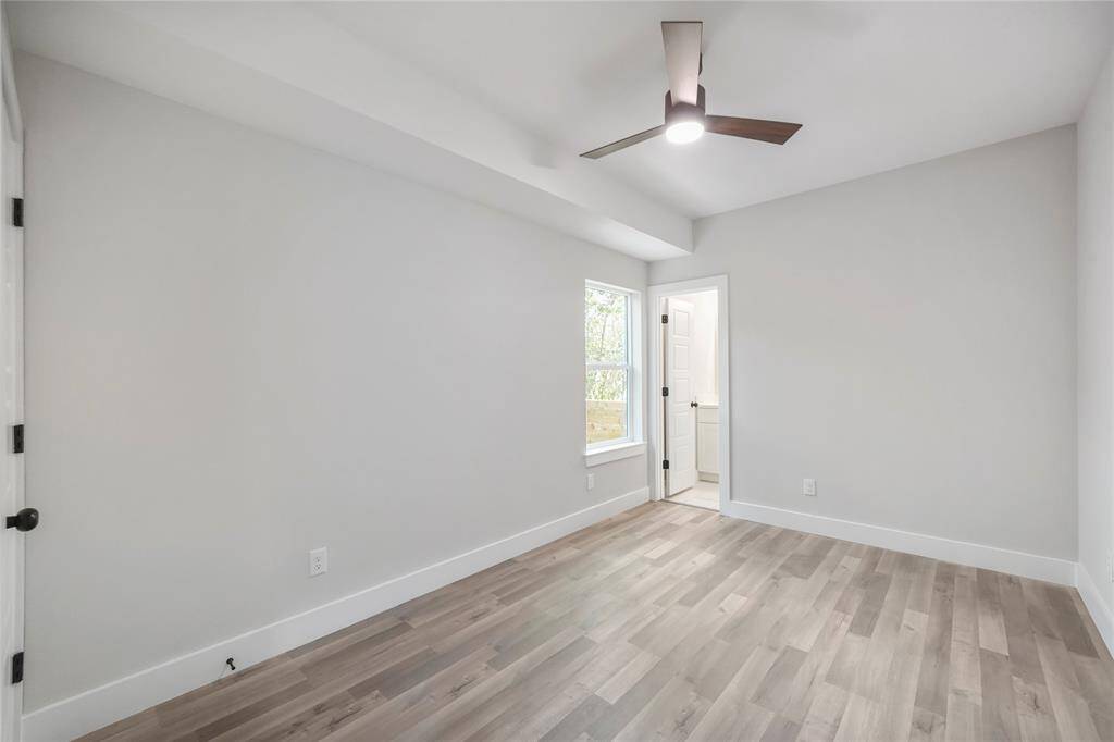 Photos of a different duplex to show similar finishes