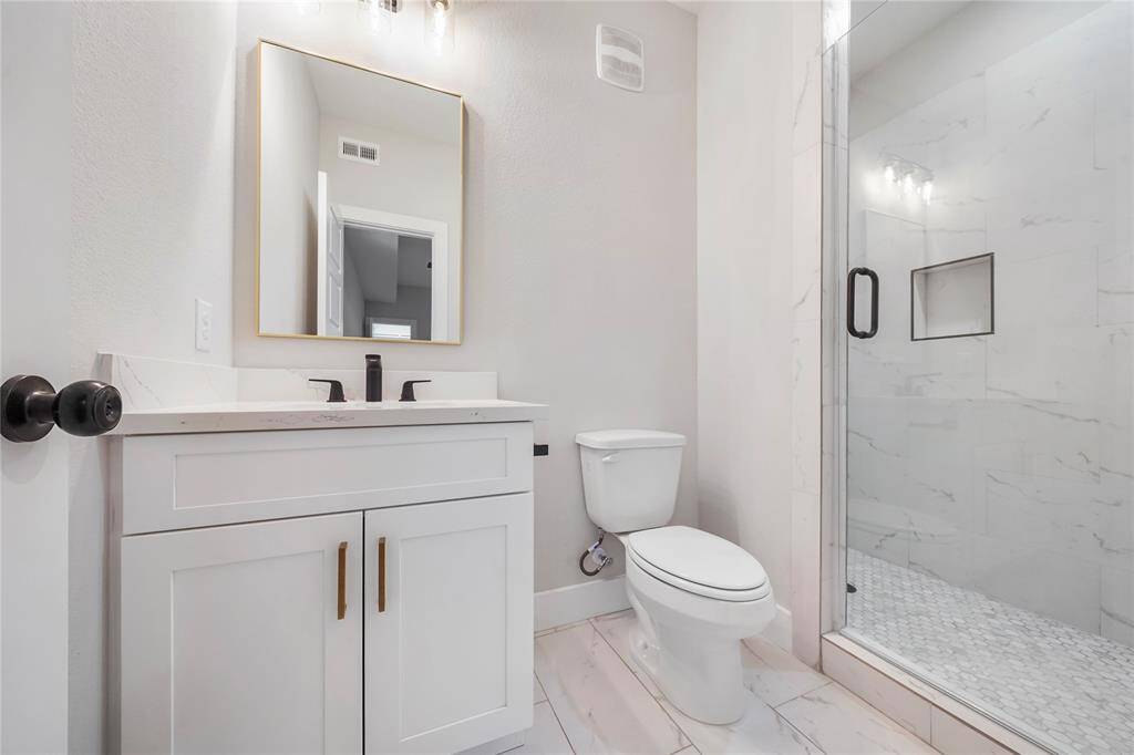 Photos of a different duplex to show similar finishes