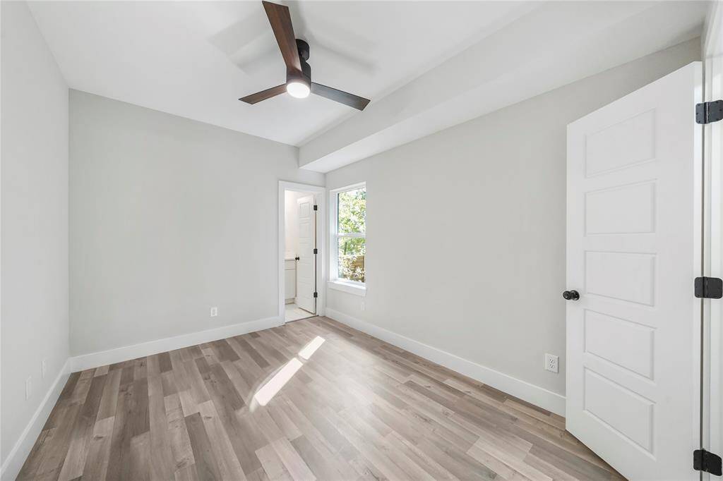 Photos of a different duplex to show similar finishes