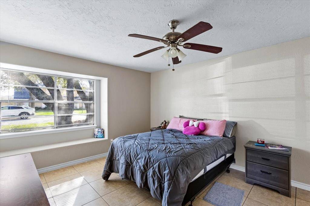 So much natural light!