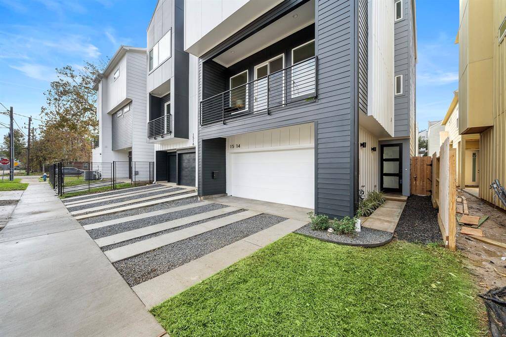 Friends Visiting? Let them park on the driveway!